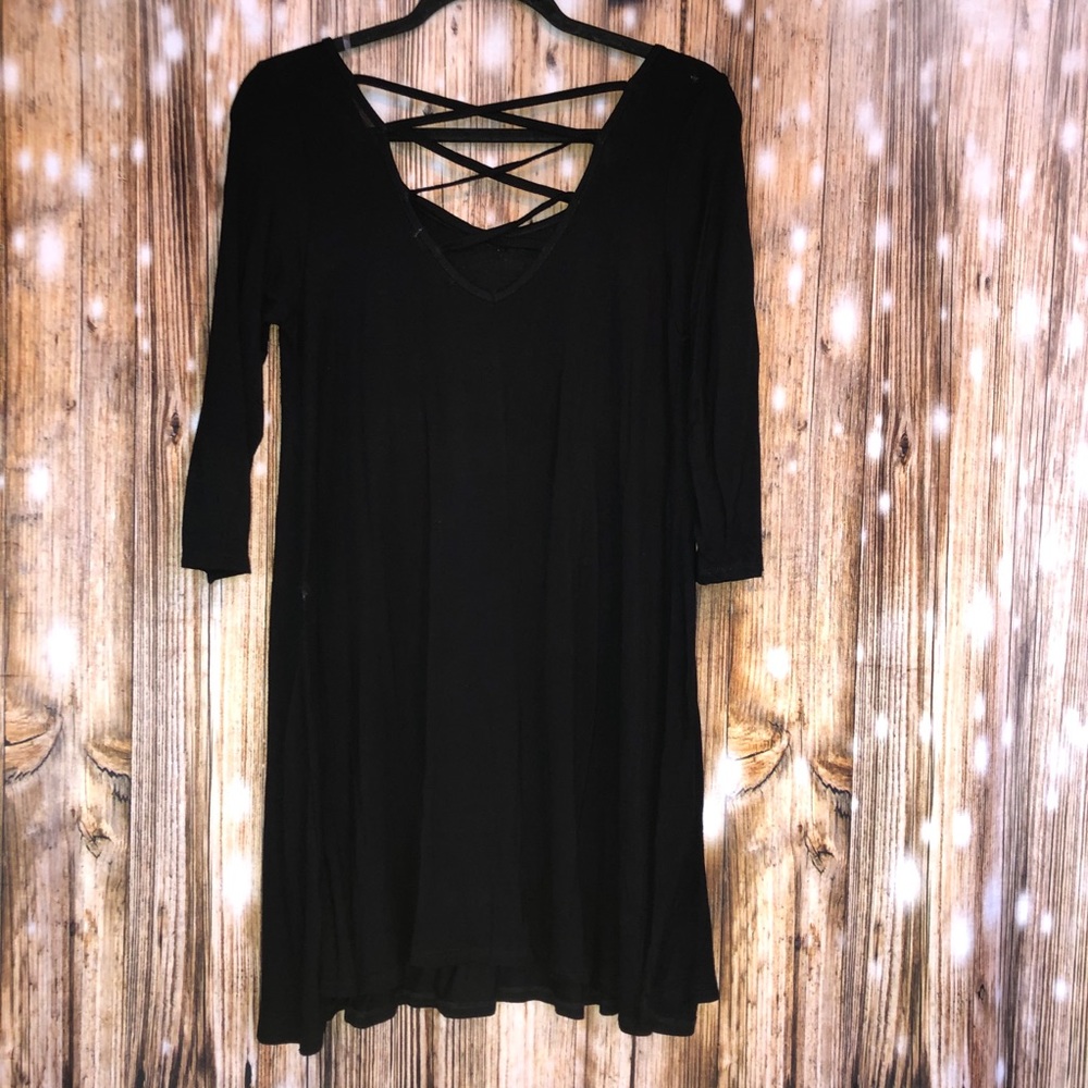 Heart & Hips 3/4 Sleeve Black Tunic Dress - Picture 6 of 6